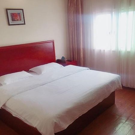 Greentree Inn Shanghai Pudong Airport Wild Animal Park Express Hotel Nanhui Luaran gambar