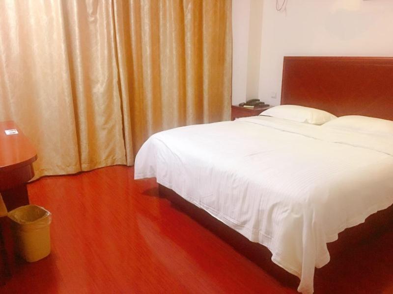 Greentree Inn Shanghai Pudong Airport Wild Animal Park Express Hotel Nanhui Luaran gambar